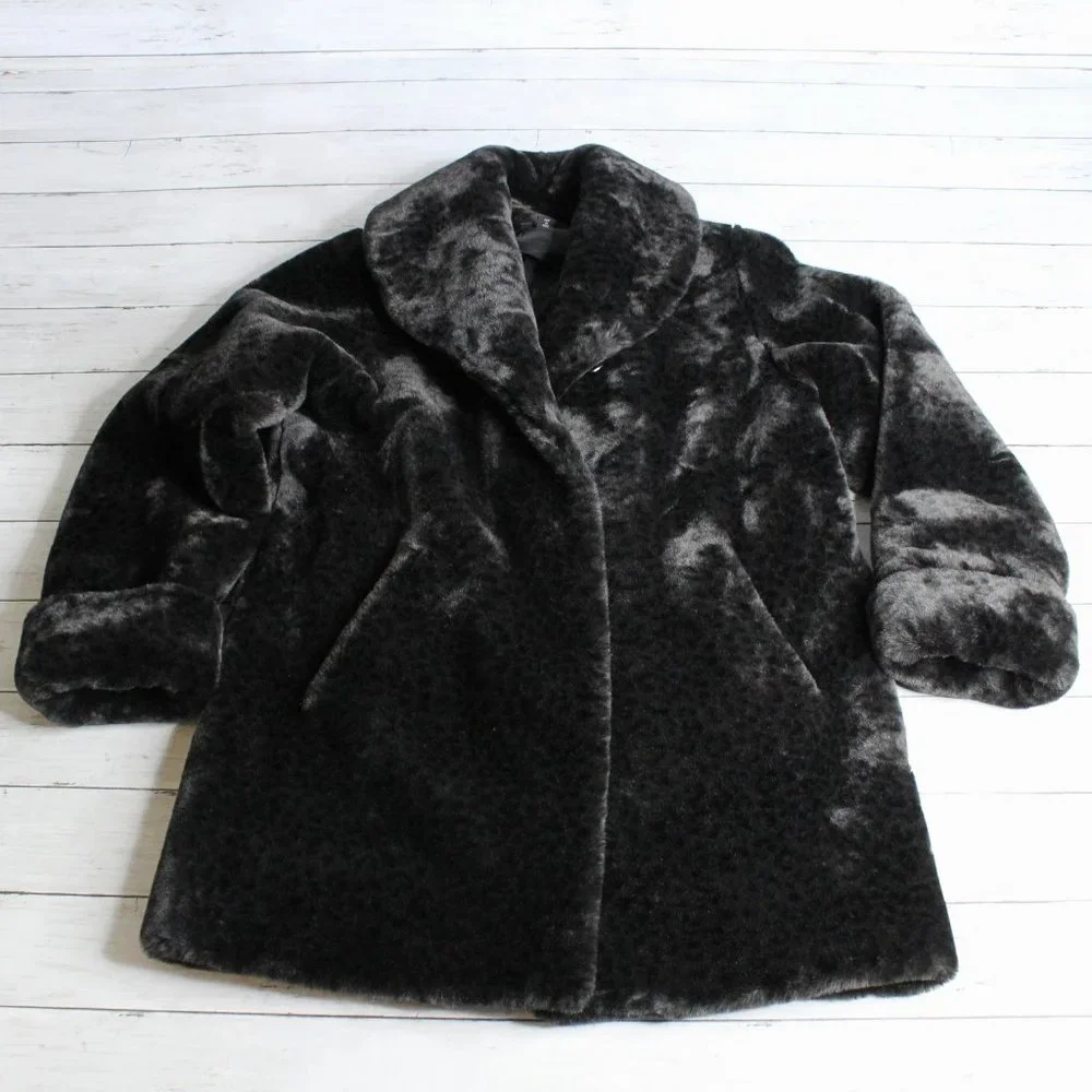 Nuage Women's Faux Fur Coat Size XS Black Plush Winter Jacket - Picture 9 of 11